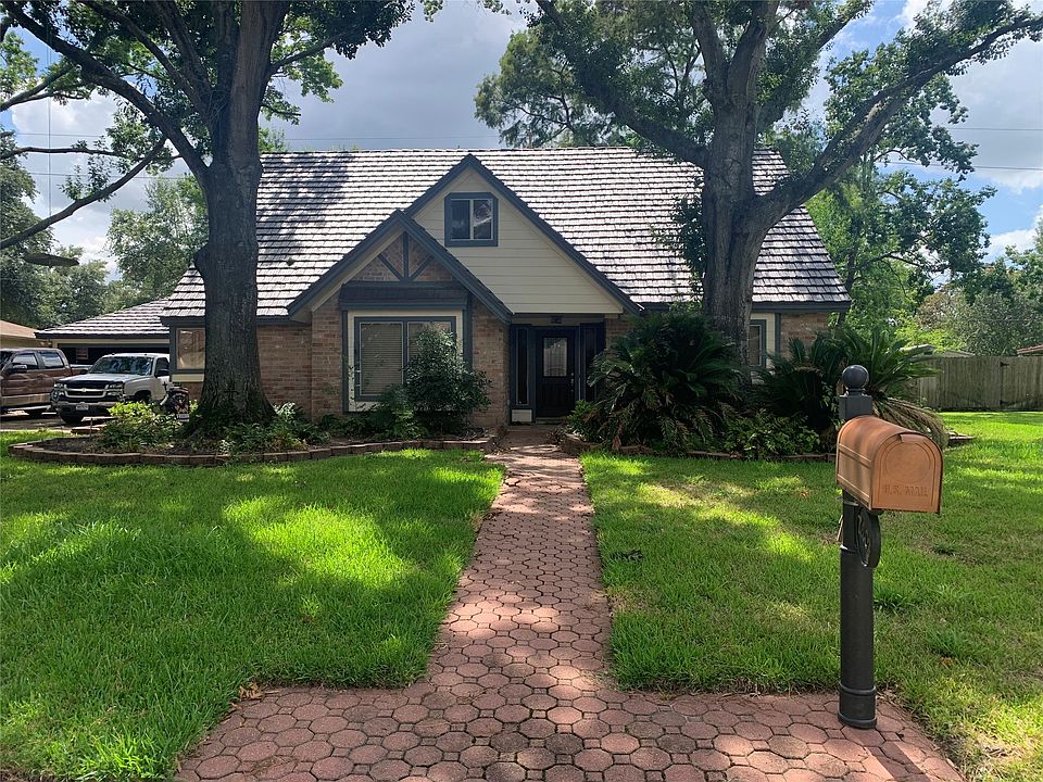 1st image of 7403 Benwich Cir