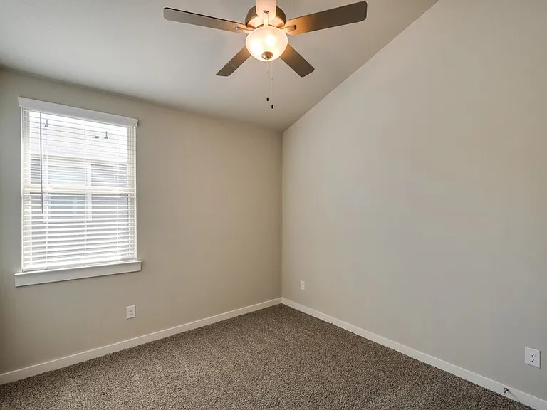 737 Wheatfield Dr — Photo 8