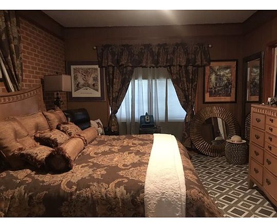5th image of 1261 Saint Charles St #A-b
