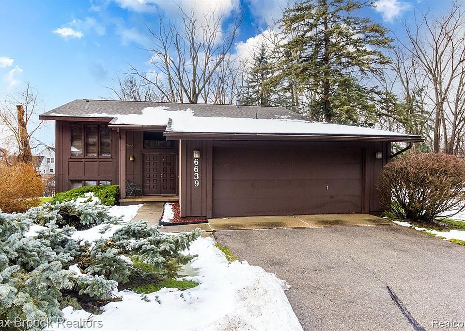 6639 Blue Spruce Ct, West Bloomfield, MI 48324 Zillow
