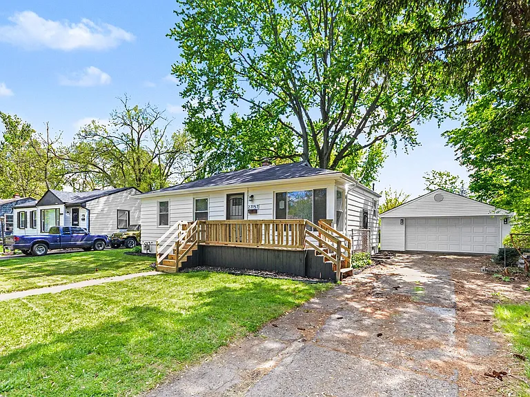 27157 Lucerne Dr — Photo 6