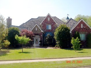 2000 Wyckham Pl, Norman, OK 73072