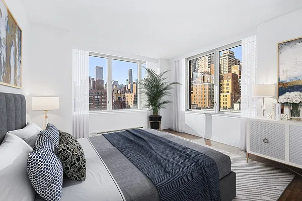Sold by Compass | media 3