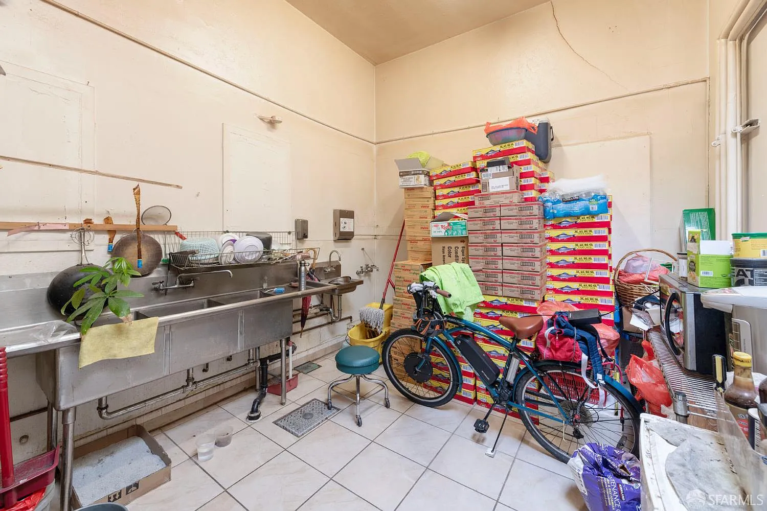 645 Clement St - Photo 12