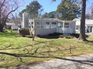 93 Montgomery Cove Rd, Deltaville, VA 23043