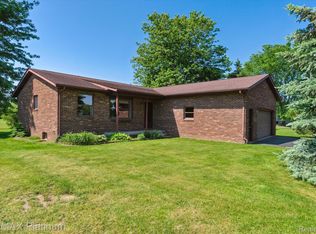 7383 Mason Rd, Fowlerville, MI 48836