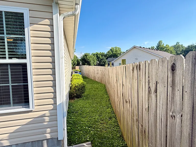 205 Shell Ct — Photo 19