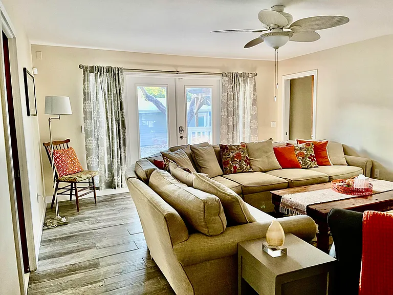 130 Ocean Bay Dr — Photo 2