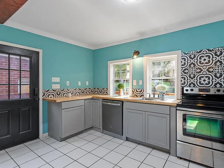 2129 Kelly Rd — Photo 42