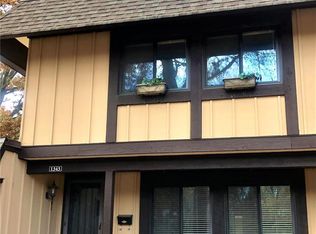 1343 Hampton Rd #B, Saint Charles, MO 63303