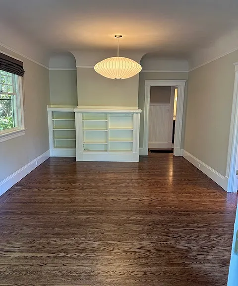 220 Throckmorton Ave — Photo 5