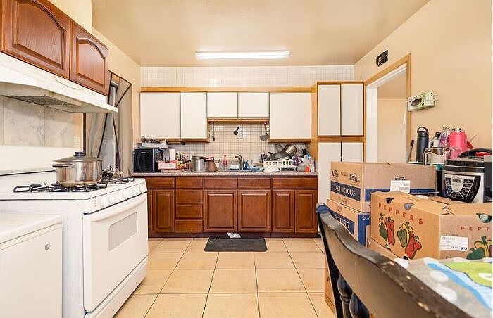 1st image of 6351 Streamview Dr