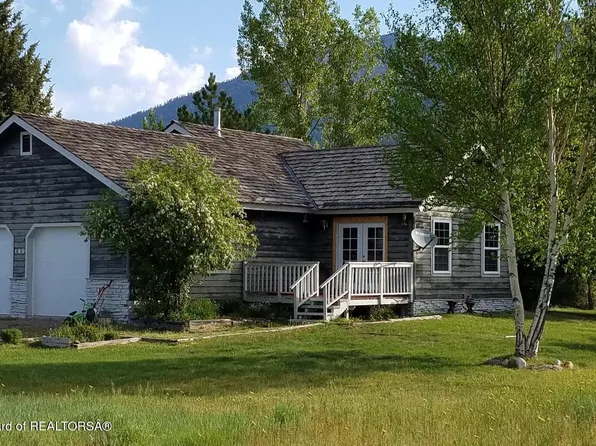 149 Larkspur Cir, Alpine, WY 83128