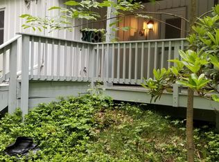 746 Oakridge Dr, Rochester, NY 14617