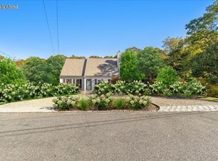 40 Waterfield Rd, Osterville, MA 02655