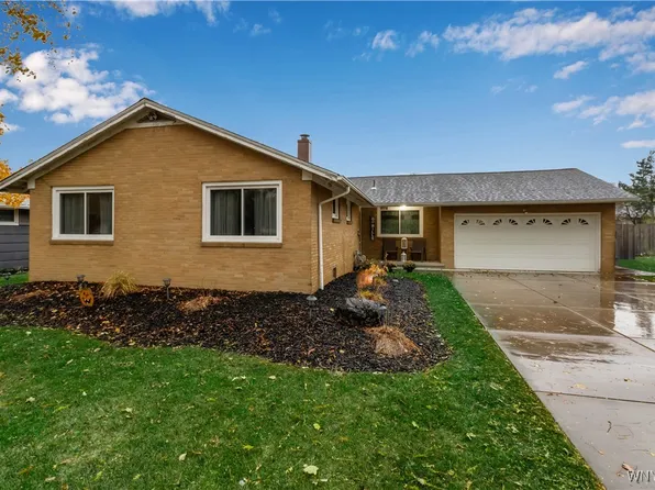 108 Sedgemoor Ct, Williamsville, NY 14221