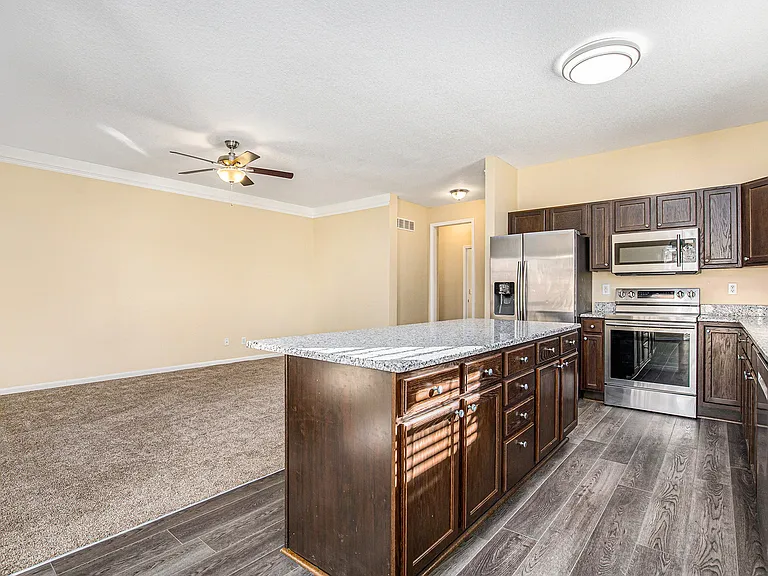 8332 N Nodaway Ave — Photo 9
