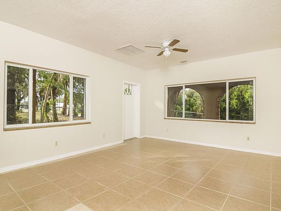 5th image of 4641 Indian River Dr