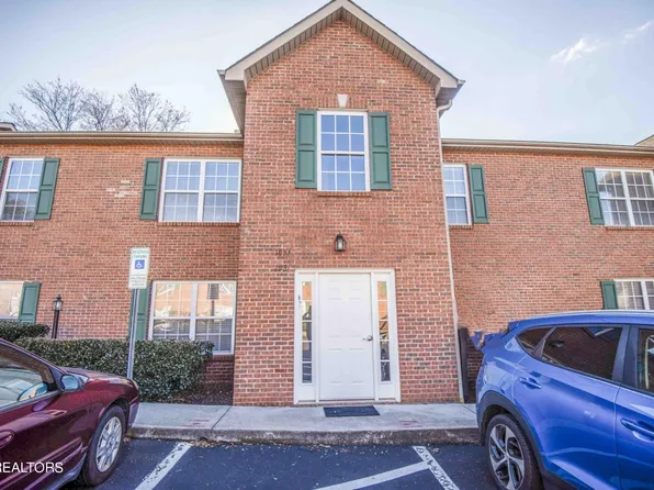 1633 Maple View Way, Knoxville, TN 37918