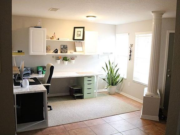 4th image of 4221 Brentwood Park Cir