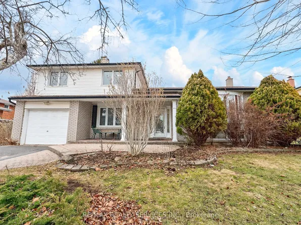 13 Strathy Rd, Ajax, ON L1S 2T9