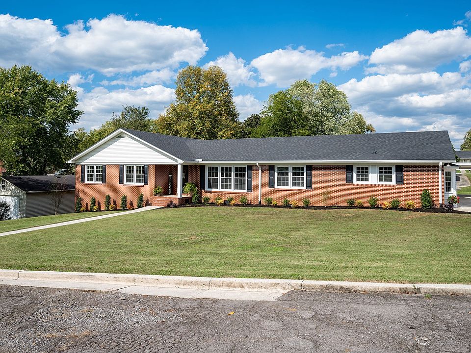 1st image of 106 W Terrace Ln