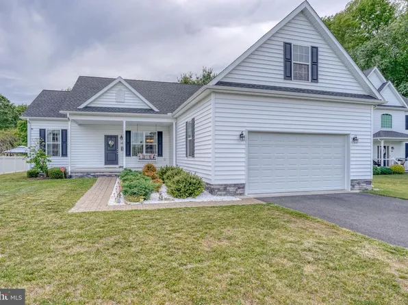 89 Clear Spring Ct, Felton, DE 19943