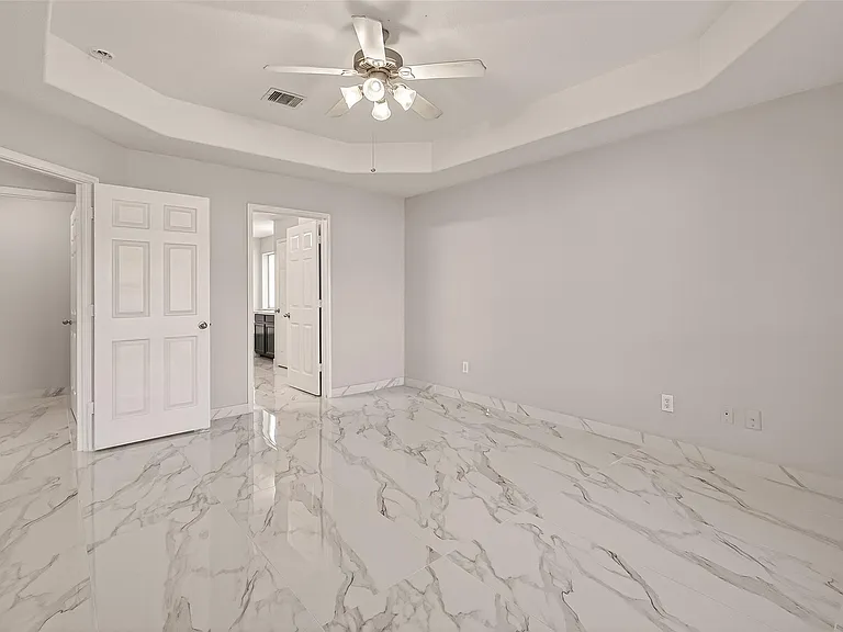 71 N Forrest Ave — Photo 27