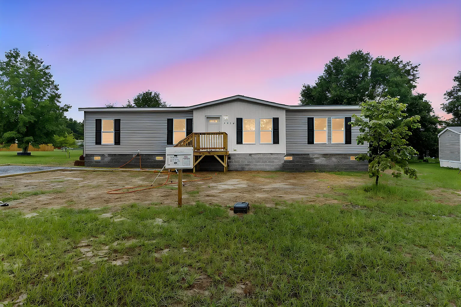 3 bed, 1704 sqft, $1,600 — Photo 1