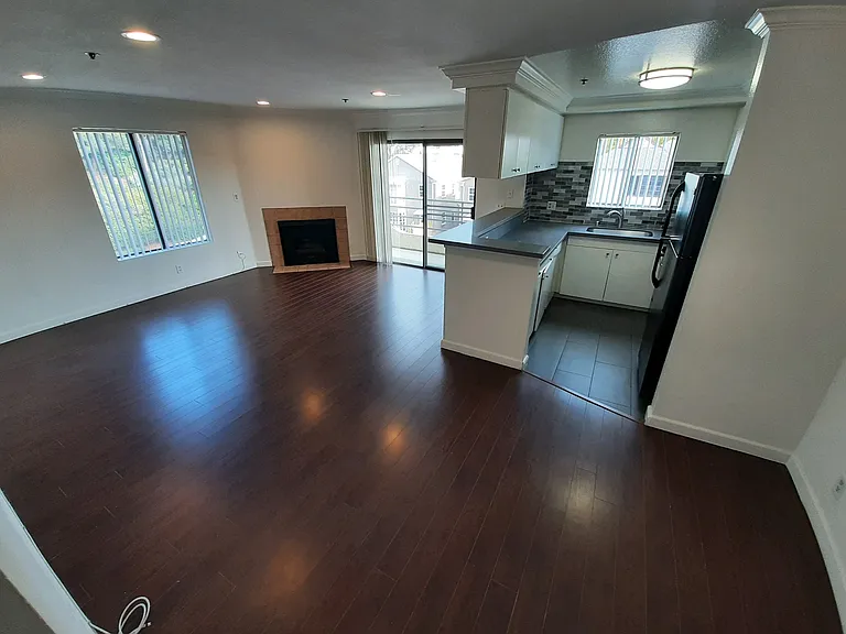 Sierra Apartments, LLC — Photo 24