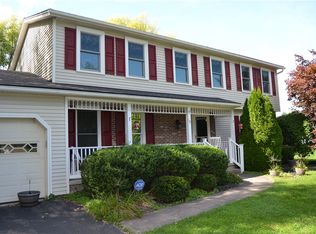 19 Snowy Owl Rdg, Rochester, NY 14612