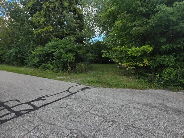 1823 Cadillac Ave, Ypsilanti, MI 48198