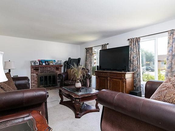2nd image of 7571 Lemur St