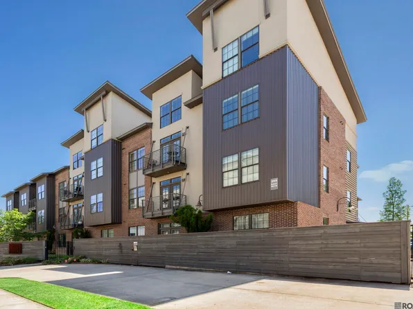 255 E Boyd Dr #205, Baton Rouge, LA 70808