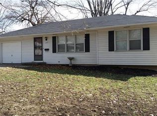 302 SW 7th Street Ter, Blue Springs, MO 64015