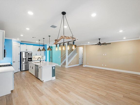 5th image of 10467 SW Captiva Drive
