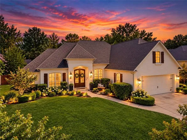 668 Place St, Covington, LA 70433