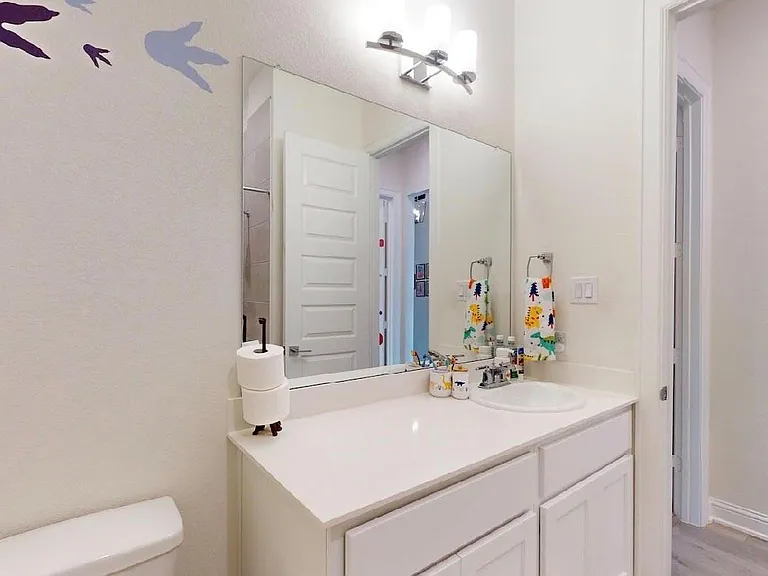 4611 Columbus Dr — Photo 12