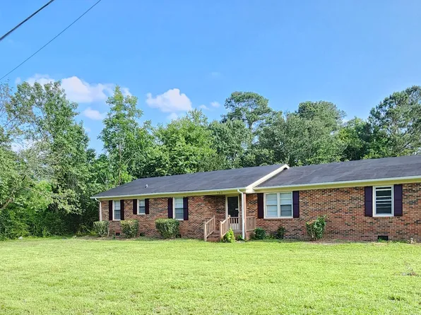 760 Southwood Drive, Clinton, NC 28328