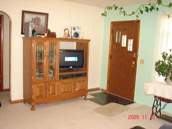 3rd image of 412 Lincoln Ave