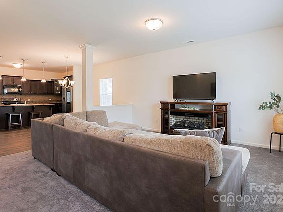 3rd image of 184 Sutters Mill Dr #56