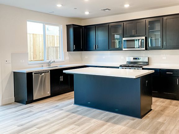 Homesite 71 Kitchen