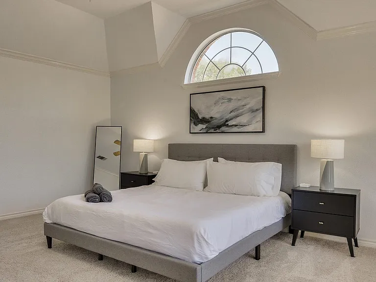 2800 Cherry Spring Ct — Photo 4