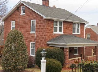 810 Opie St, Staunton, VA 24401
