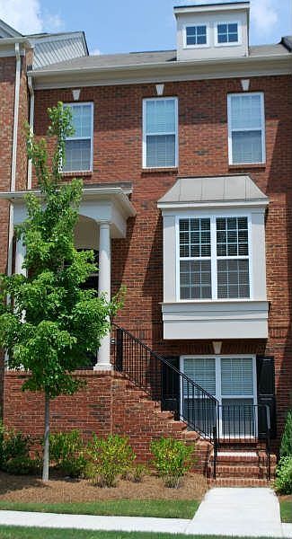 1st image of 2398 Natoma Ct SE
