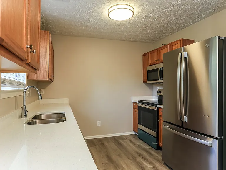 1825 Cutters Mill Way — Photo 8