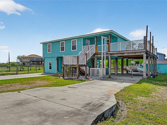 3rd image of 70 W Castle Oak