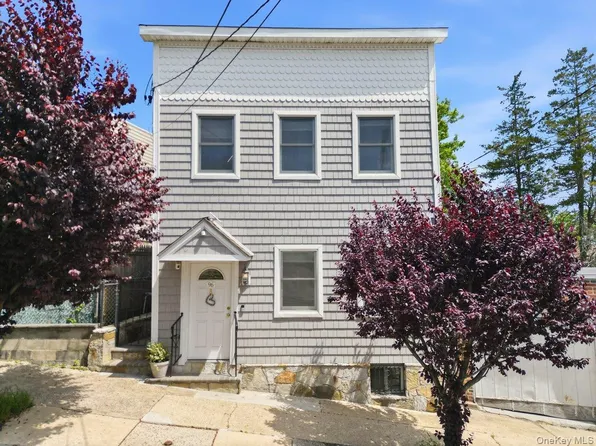 96 Wakefield Avenue, Yonkers, NY 10704
