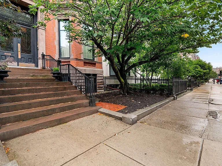 302 Commonwealth Ave #C — Photo 19