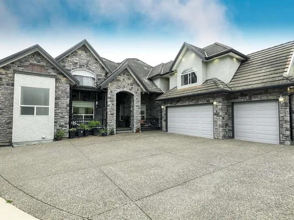 5733 Kettle Cres W, Surrey, BC V3S 8R6
